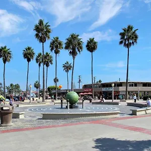1000#4 Modern Home, Steps From W/ac! Apartment Newport Beach