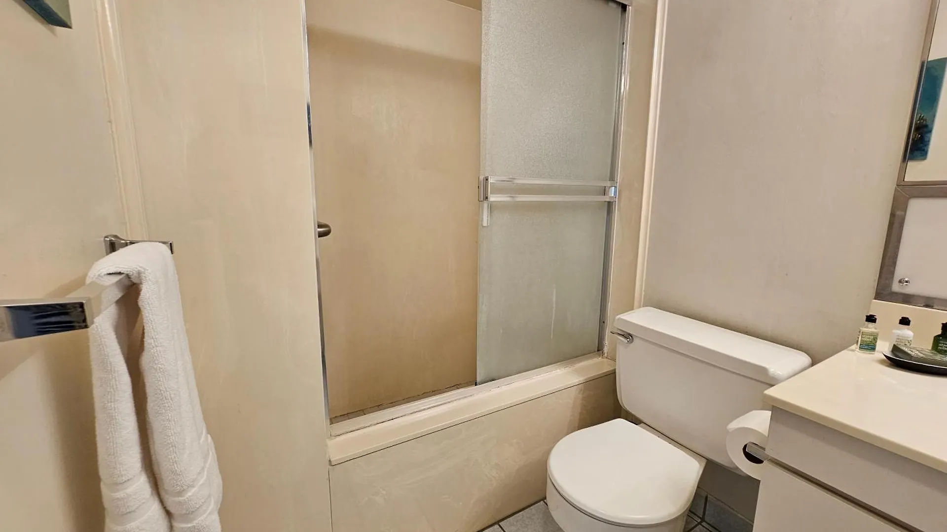 Ilikai Tower 1240 Lagoon View 1Br Apartment Honolulu